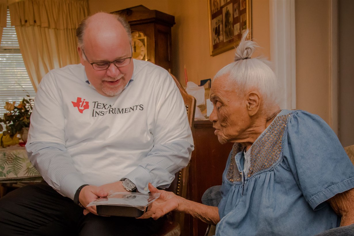 Steve Anderson with Doretha Cashaw Steve Anderson with Doretha Cashaw