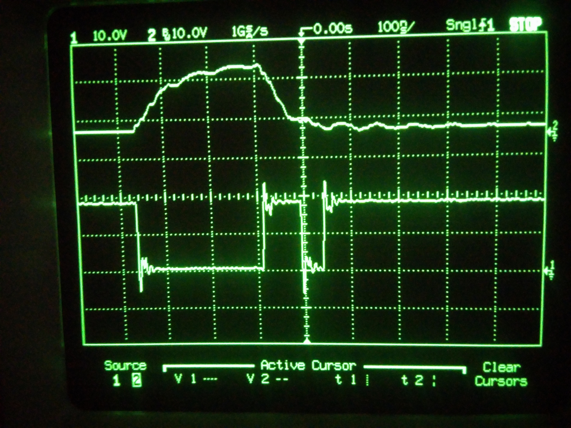 UCC20520: Channel B Has Short Off Pulse After Switching On If There Is ...